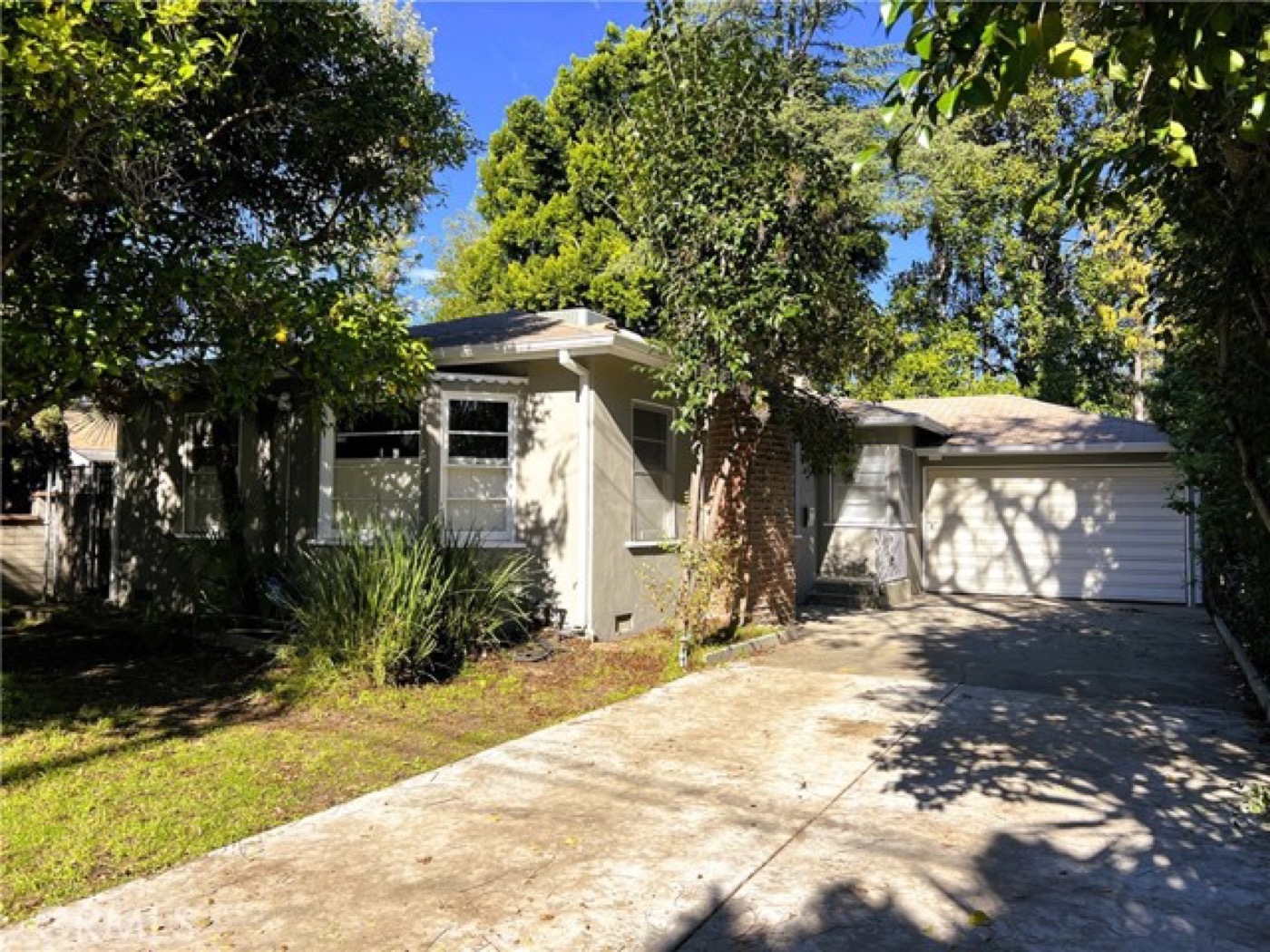 12229 Hartsook Street, Valley Village