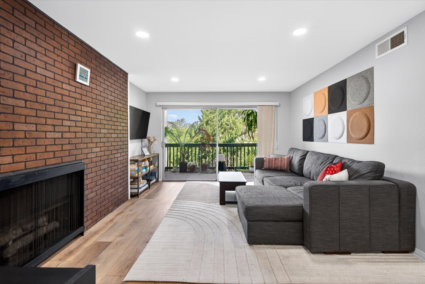 1307 Raintree Circle, Culver City