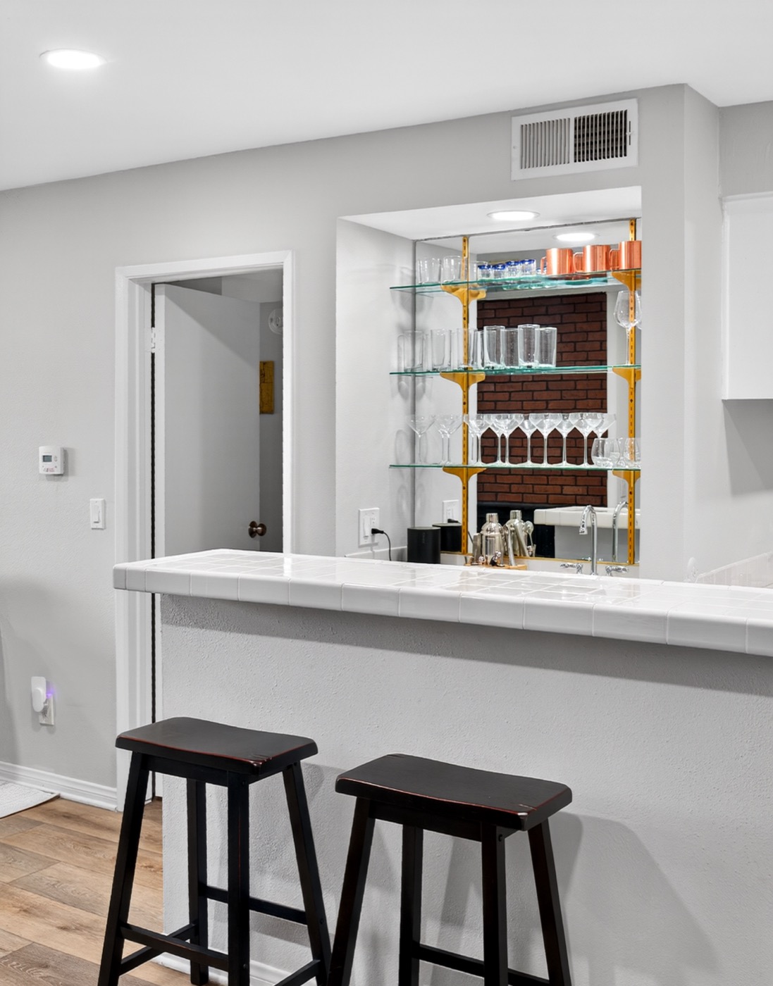 1307 Raintree Circle, Culver City, photo 5