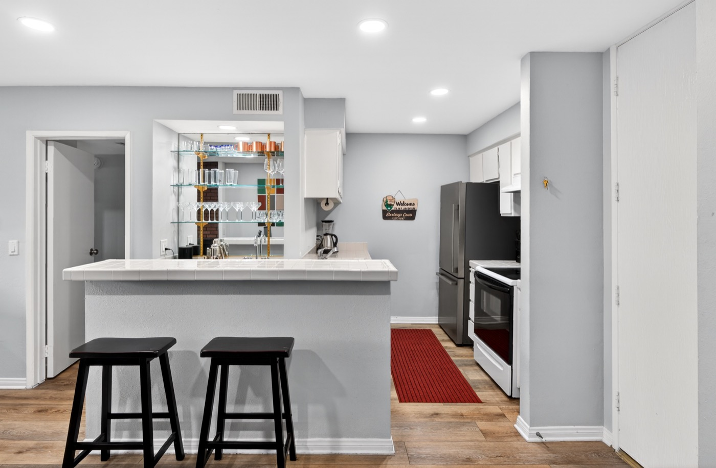 1307 Raintree Circle, Culver City, photo 10