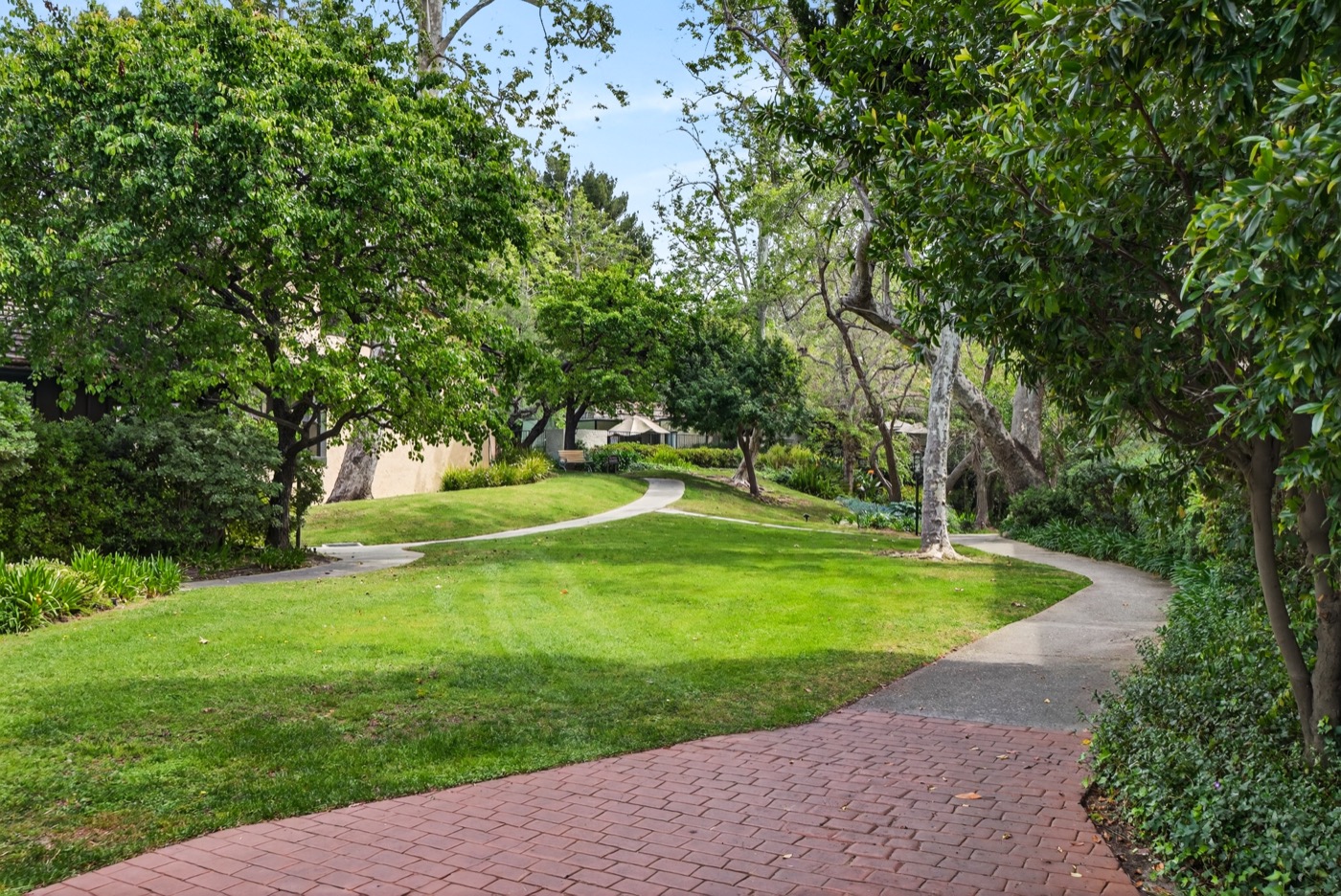 1307 Raintree Circle, Culver City, photo 22