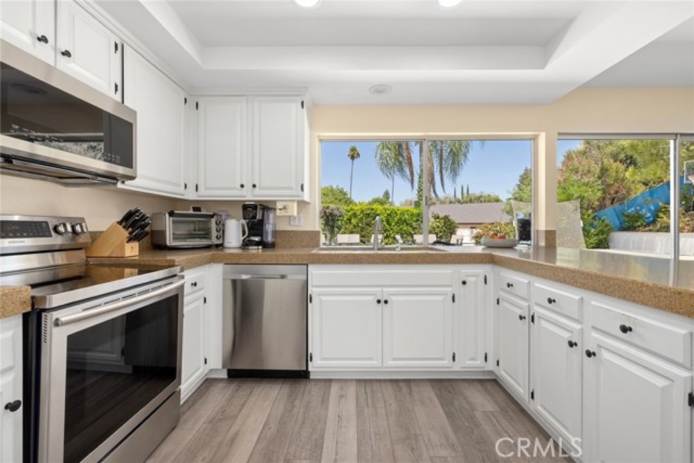 22515 Calipatria Drive, Calabasas, photo 6
