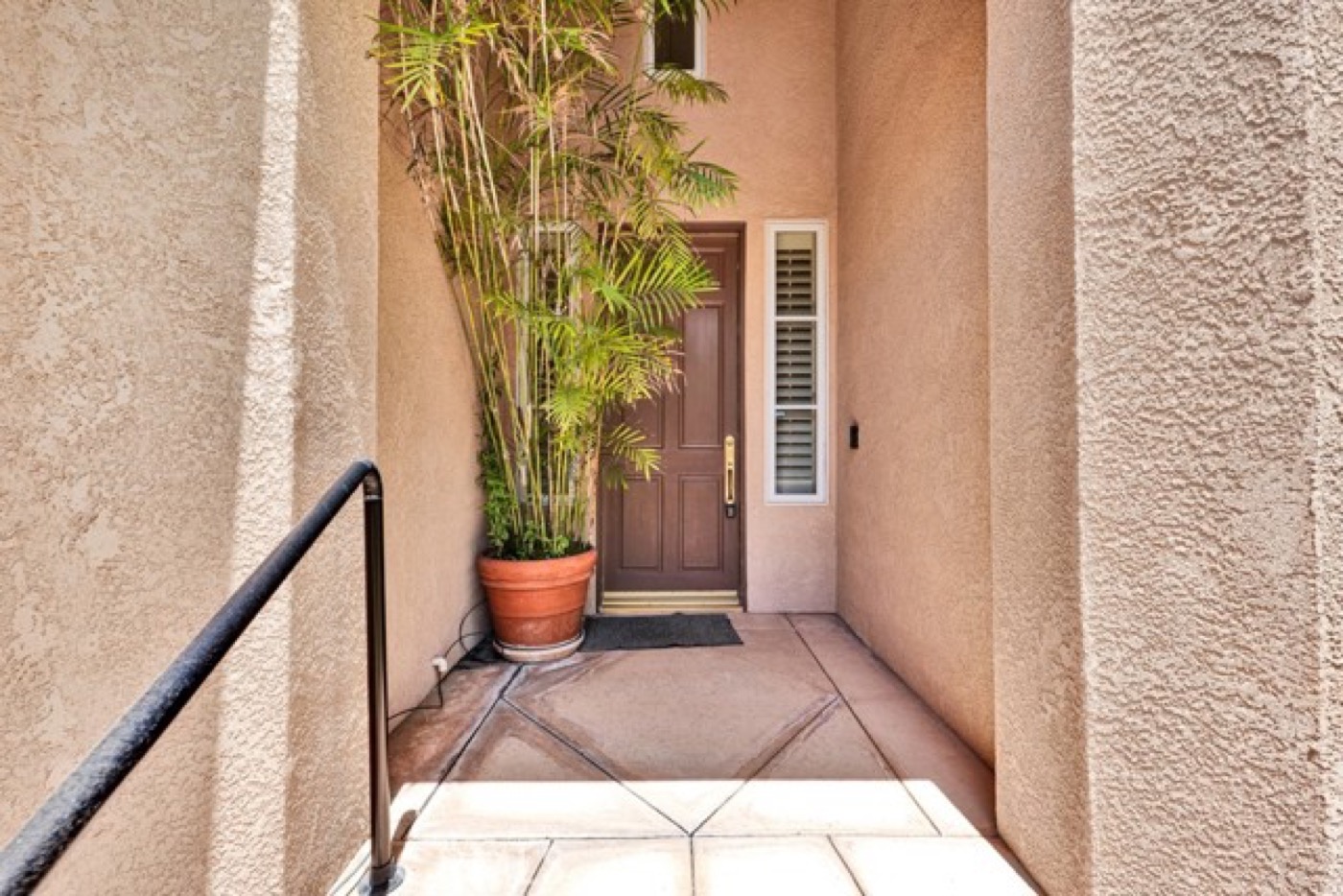 3439 Consuelo Drive, Calabasas, photo 3