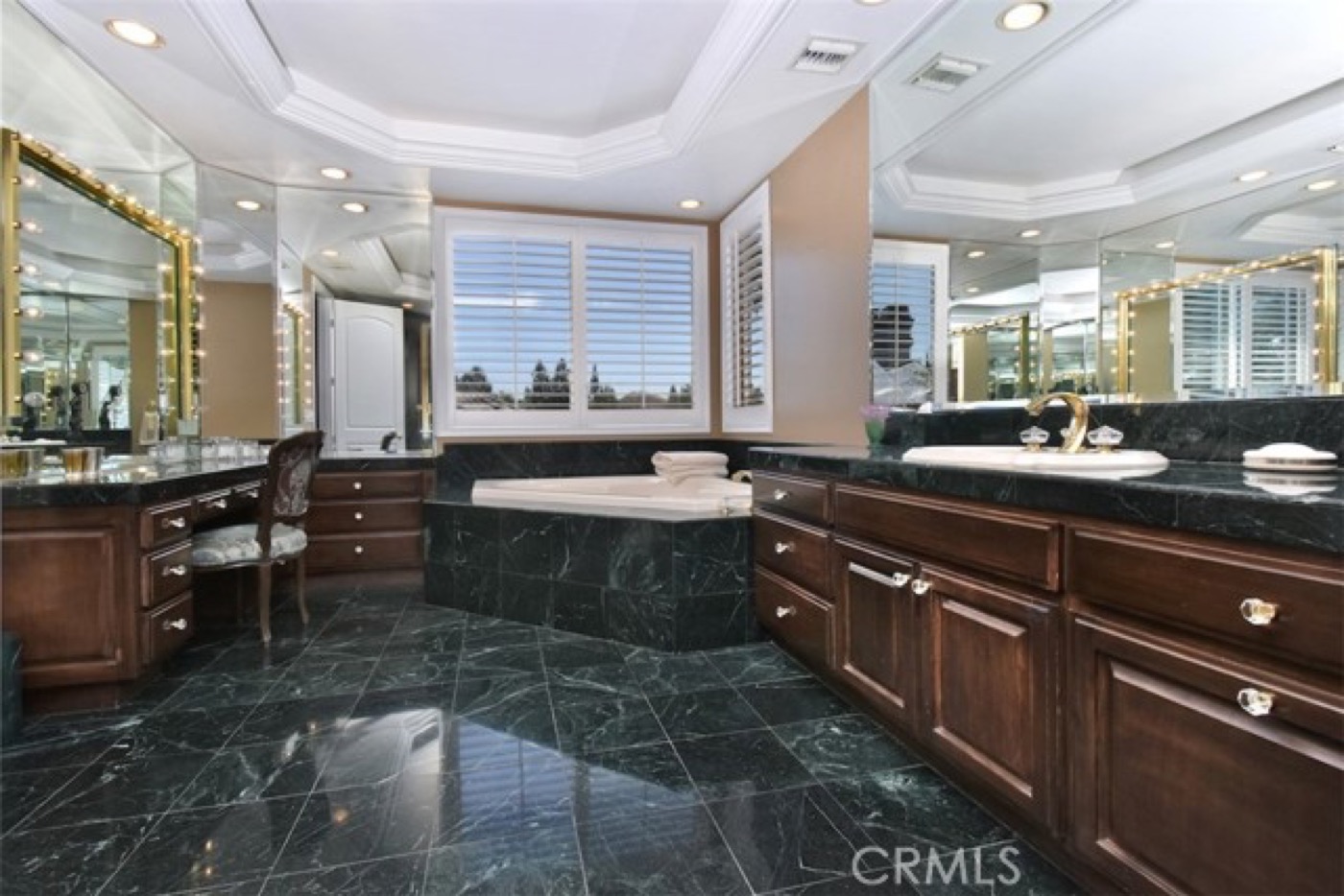 5428 Villawood Circle, Calabasas, photo 22
