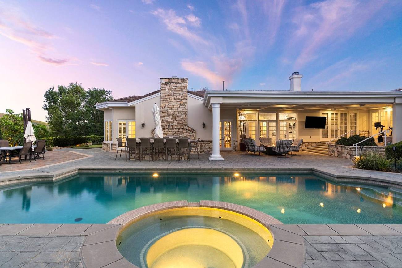 1403 Kingsboro Court, Westlake Village