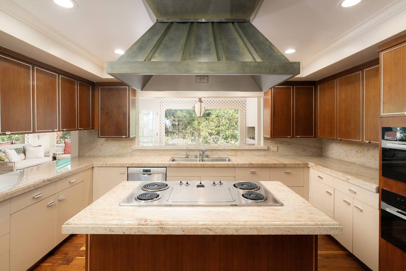 16172 Royal Oak Road, photo 14